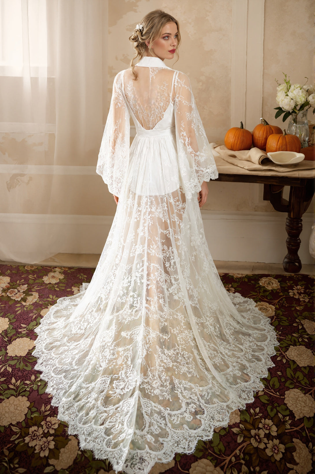 Chantilly Floral Lace Long Robe Set with Train