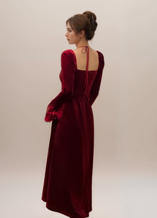 Romantic Red Velvet Long Sleeve Midi Dress with Halter Neckline and Flared Cuffs