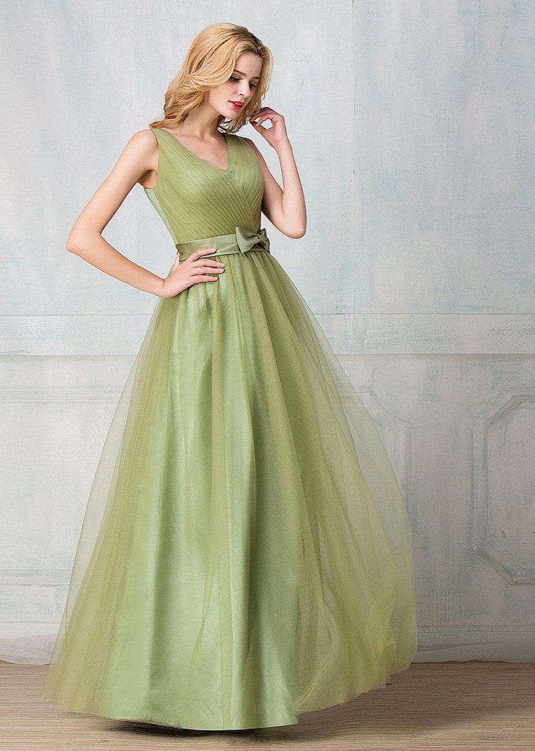 V-shape neckline floor-length tulle long prom dress