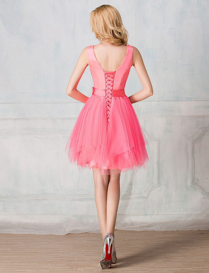 V-shape neckline knee-length tulle short prom dress